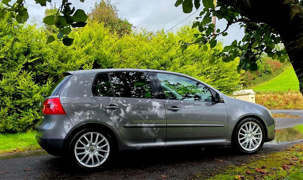 Volkswagen golf 2.0 gt tdi Dsg auto - Image 4