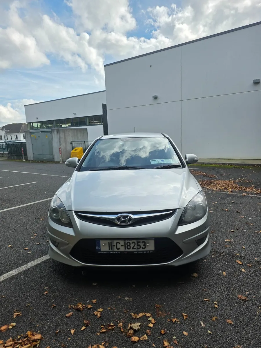 Hyundai i30 2011 - Image 2