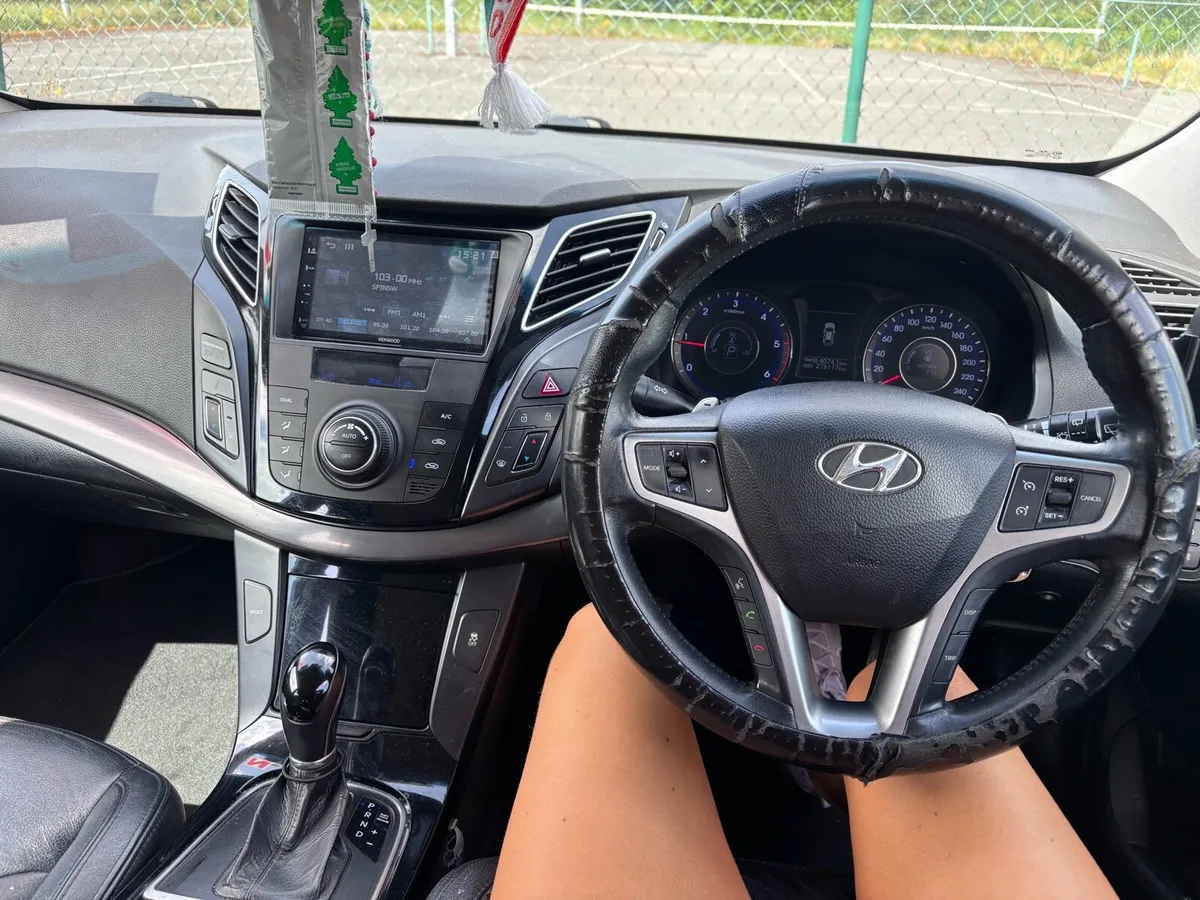 Hyundai i40 estate - Image 3
