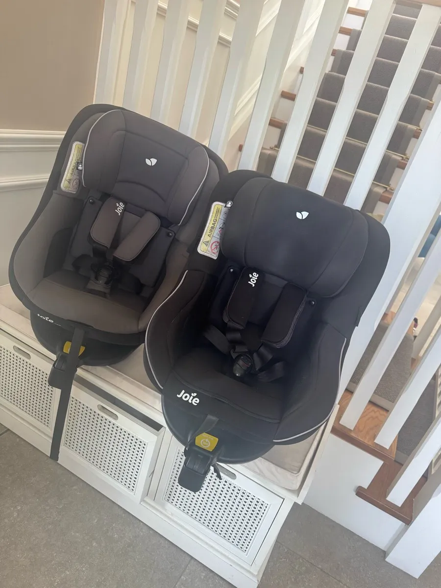 2x Joie 360 Spin Car Seats – Excellent Condition - Image 2