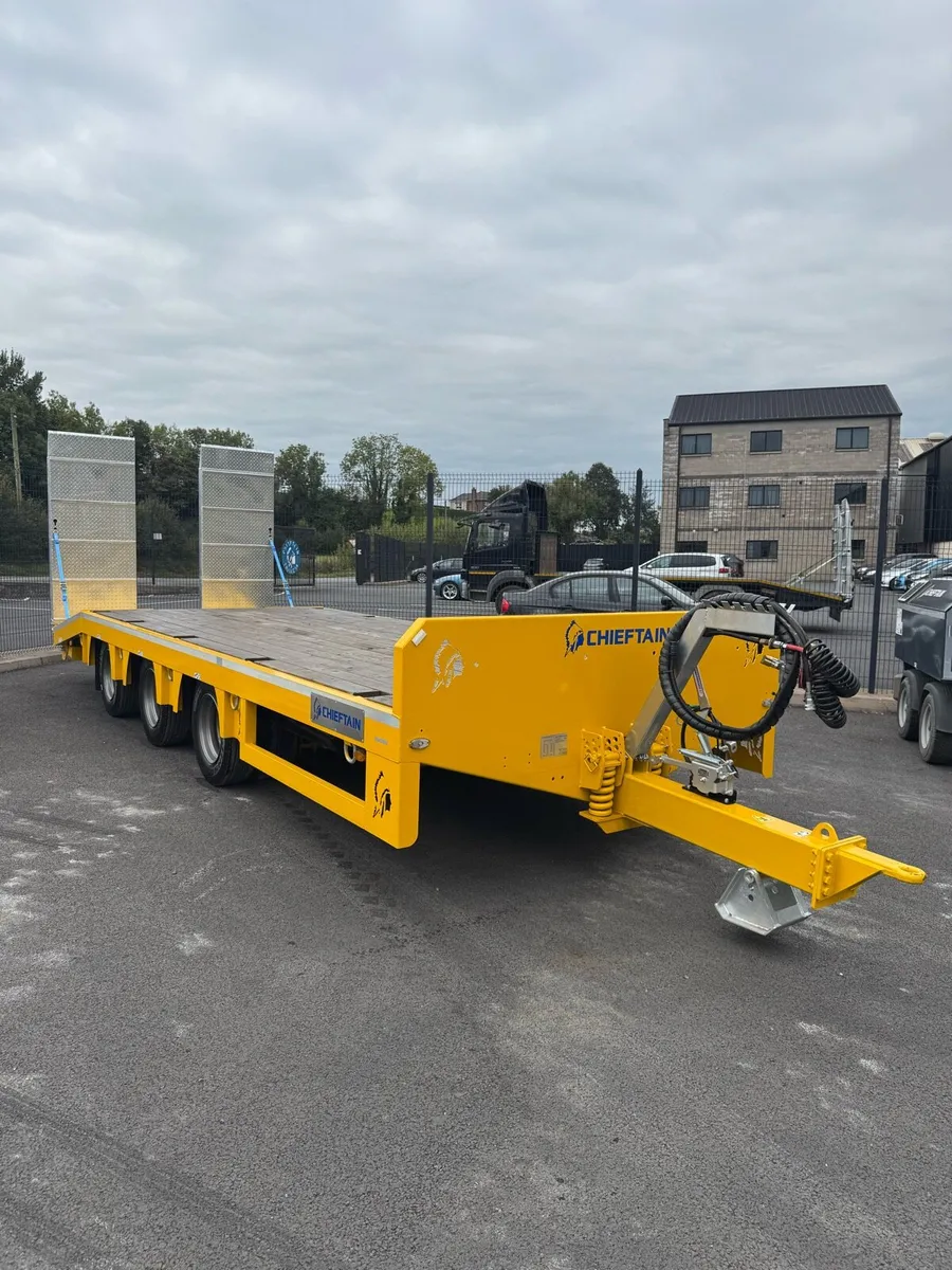Chieftain 3 axle fast tow loader in stock - Image 1
