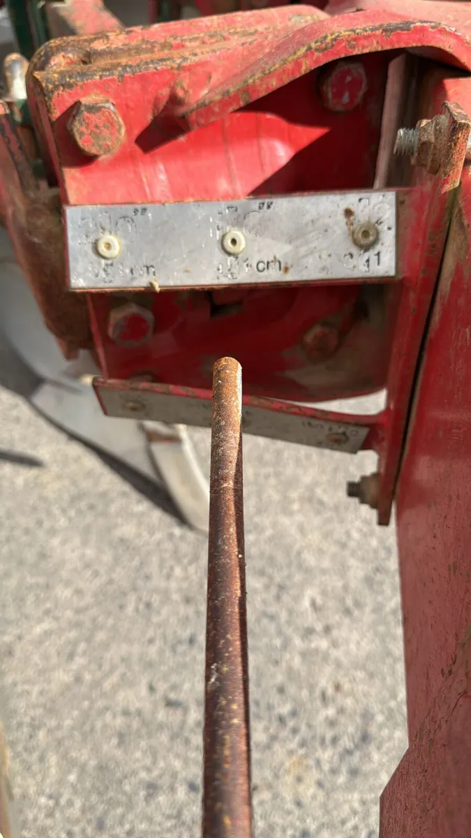 Kverneland eg 85 5 furrow plus 1 plough - Image 4