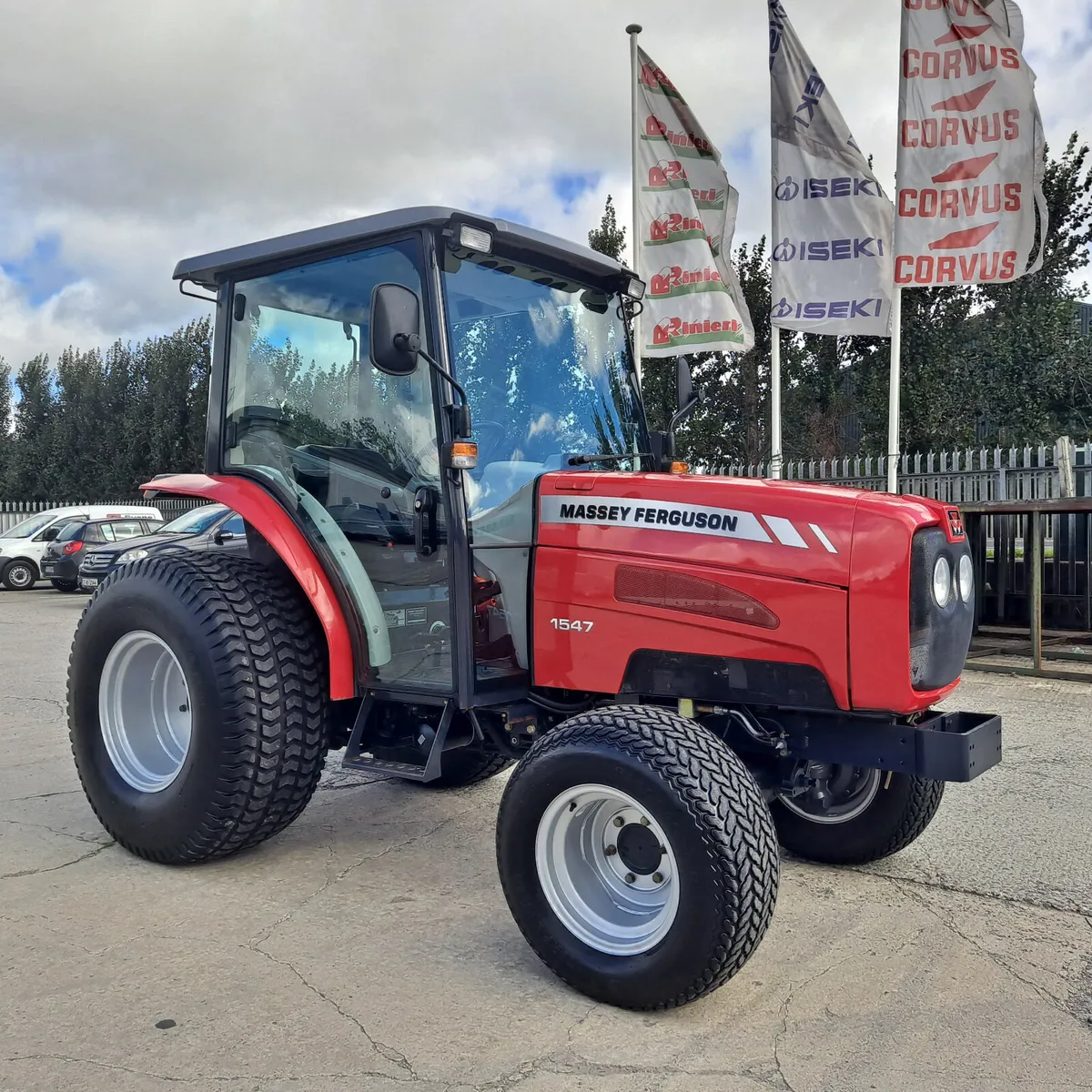 Massey Ferguson 1547 Compact Tractor - Image 1
