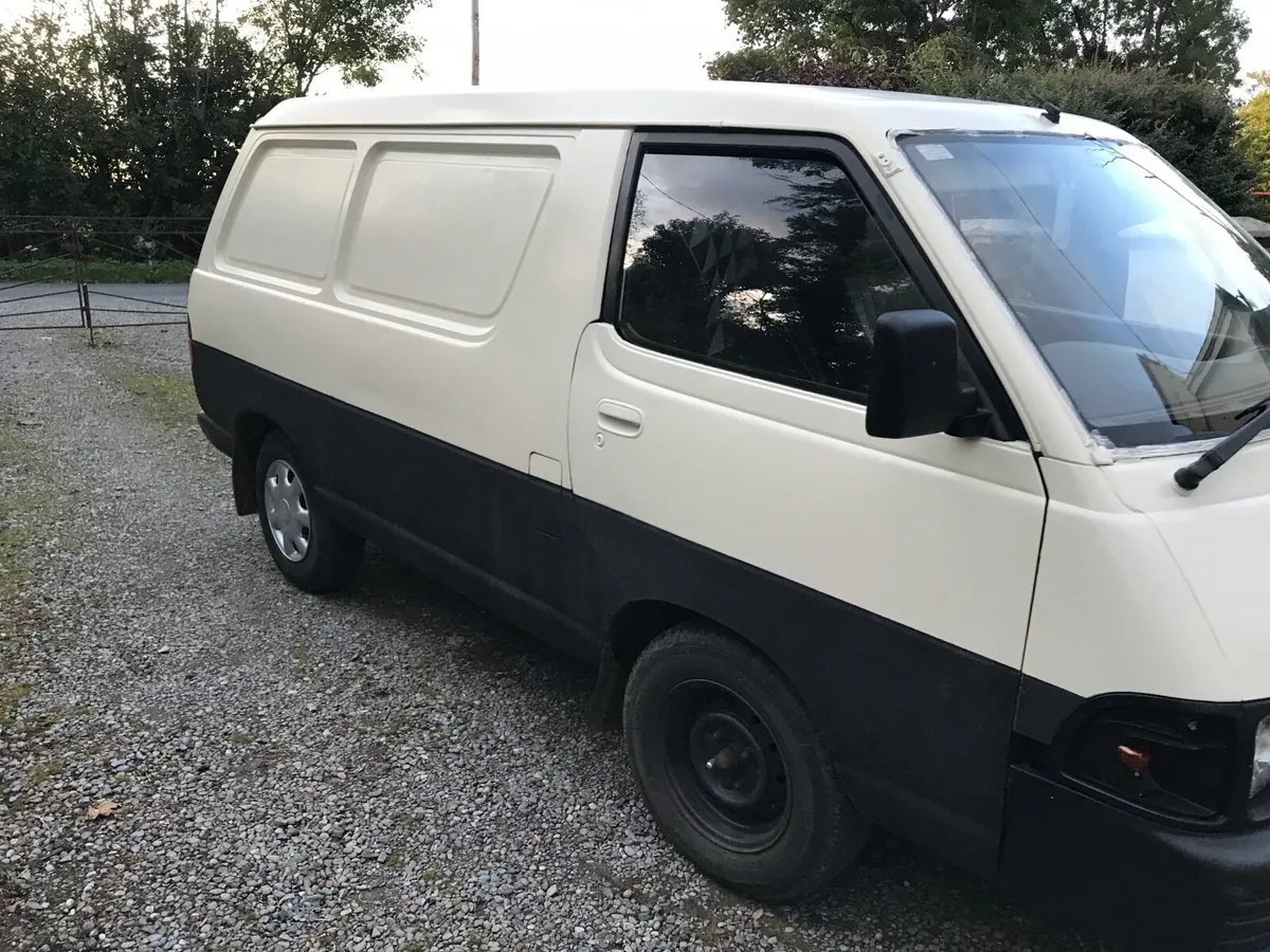 Toyota LiteAce 1995 - Image 1