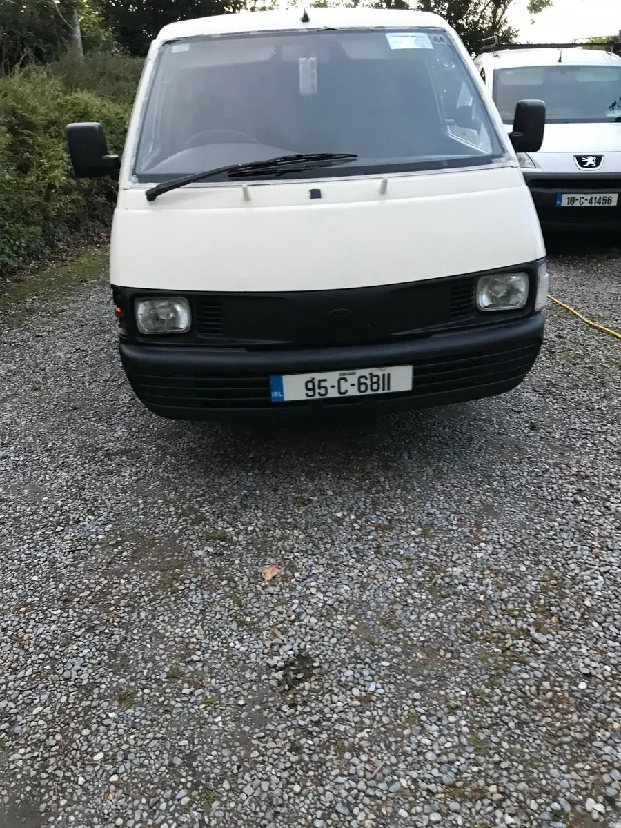 Toyota LiteAce 1995 - Image 2