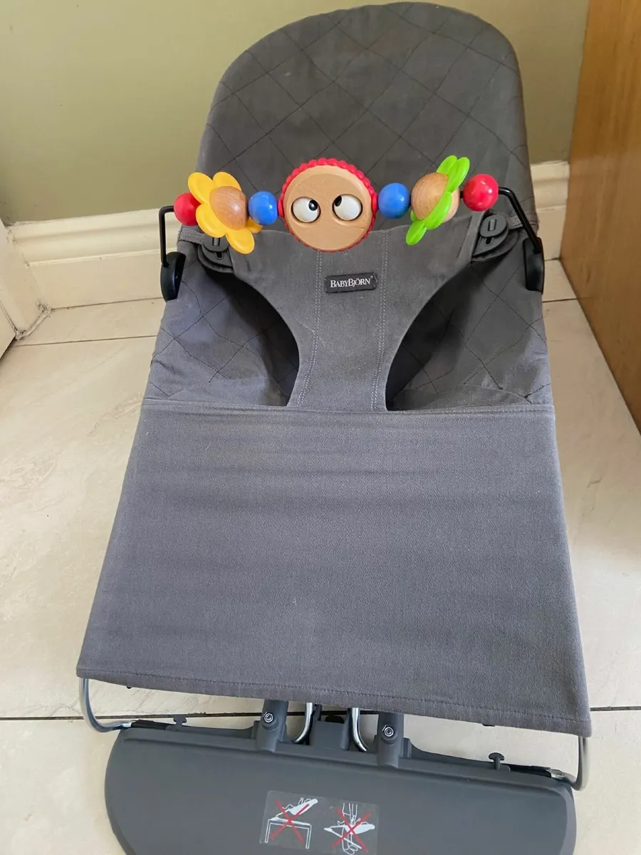 Baby Bjorn bouncer and googly eye toy bar - Image 4