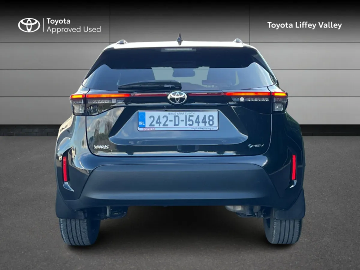 Toyota Yaris Cross YARIS CROSS LUNA SPORT - Image 4