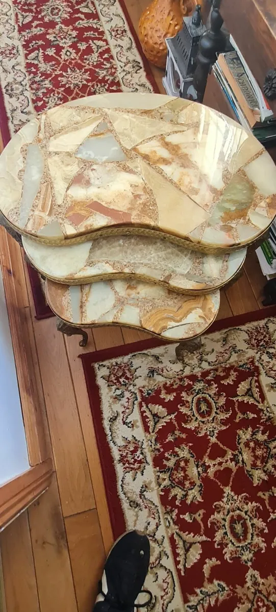 3 marble nest table - Image 1