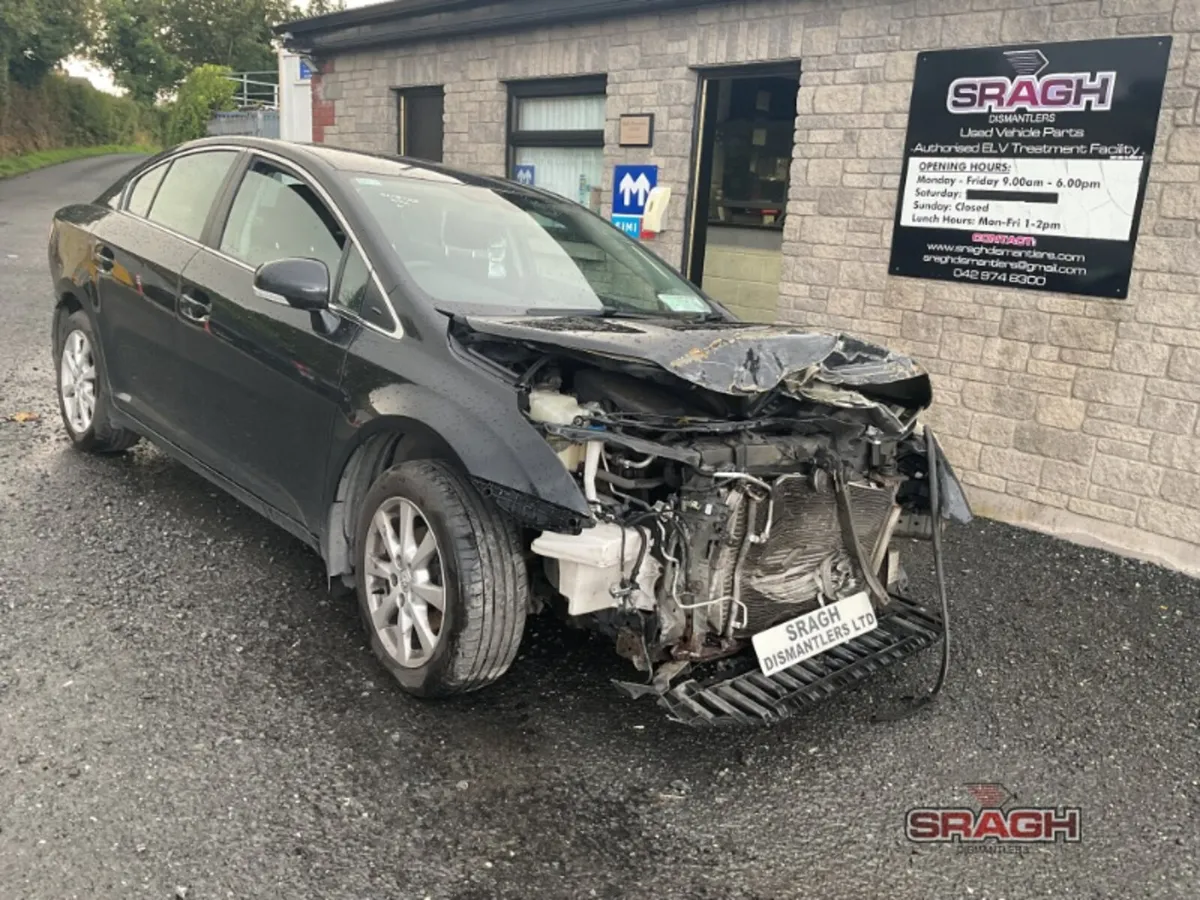 TOYOTA AVENSIS COLLECTION - Image 2