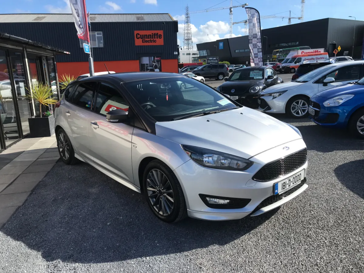Ford Focus 2018 - Image 3