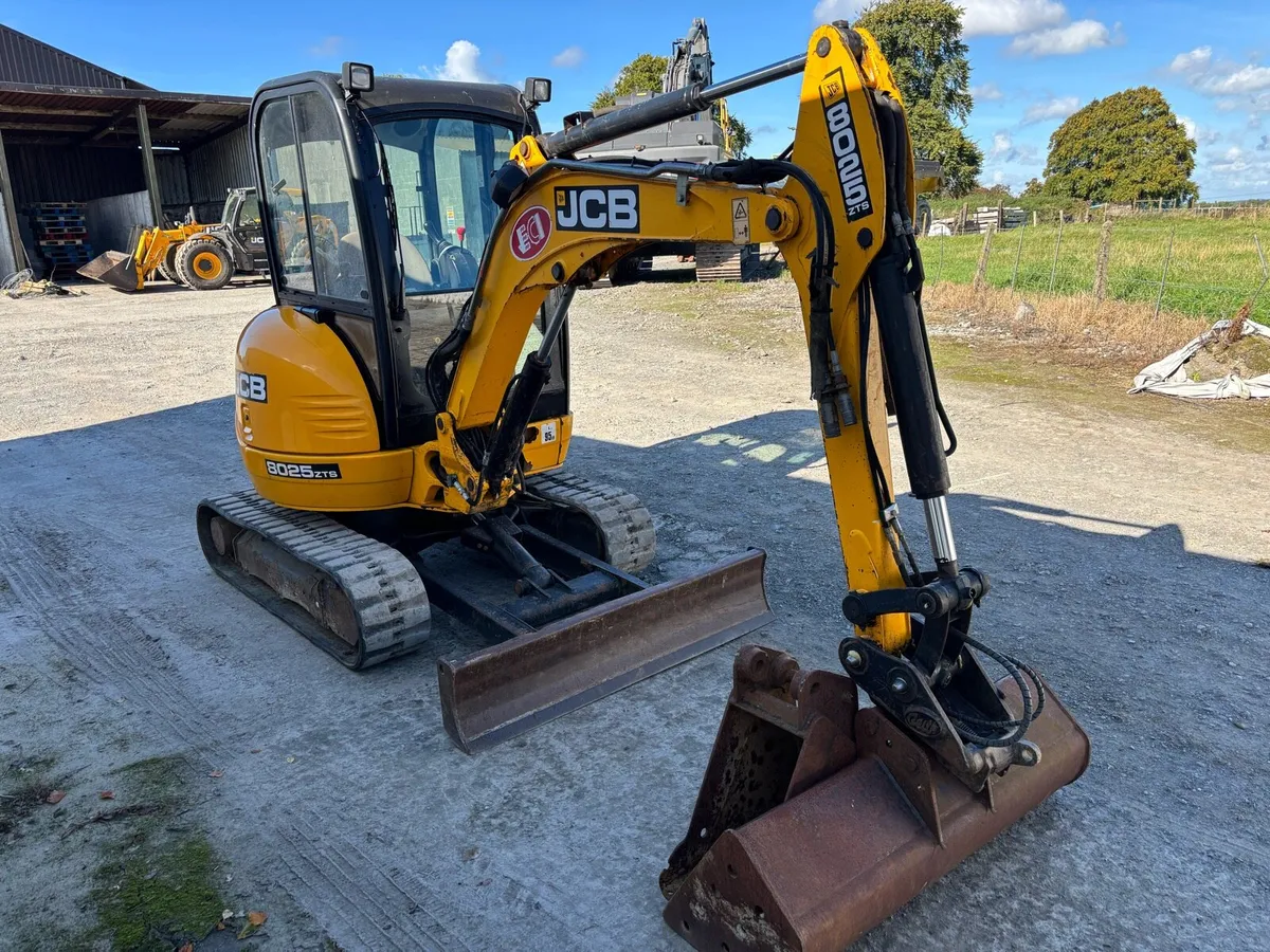 JCB 8025 zts - Image 4