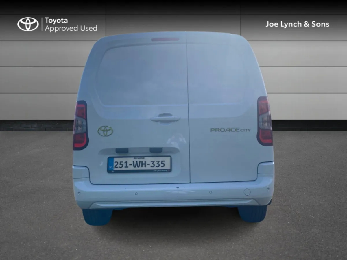Toyota Proace City CITY 1.5D GX LWB - Image 4
