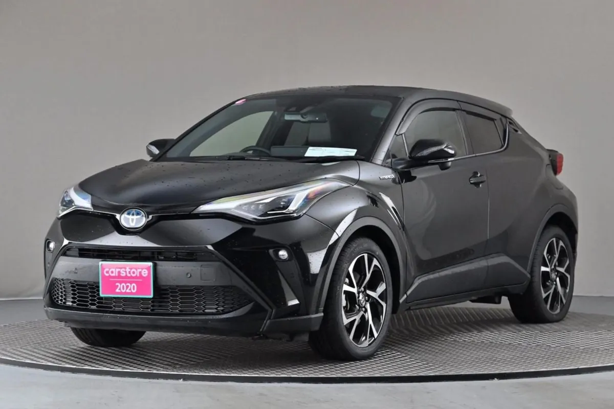 Toyota C-HR 1.8 Hybrid  half Leather 10  Android - Image 3