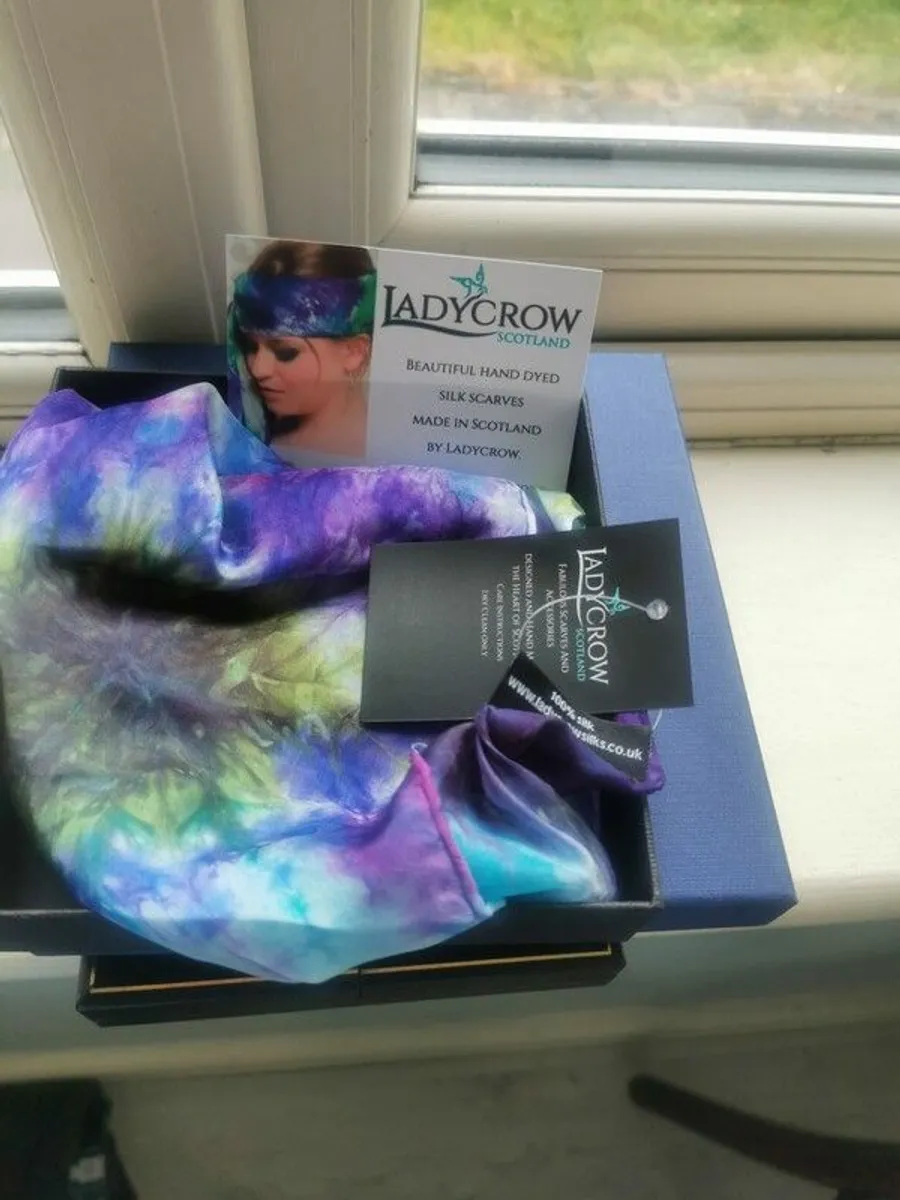 Silk scarf - Image 2