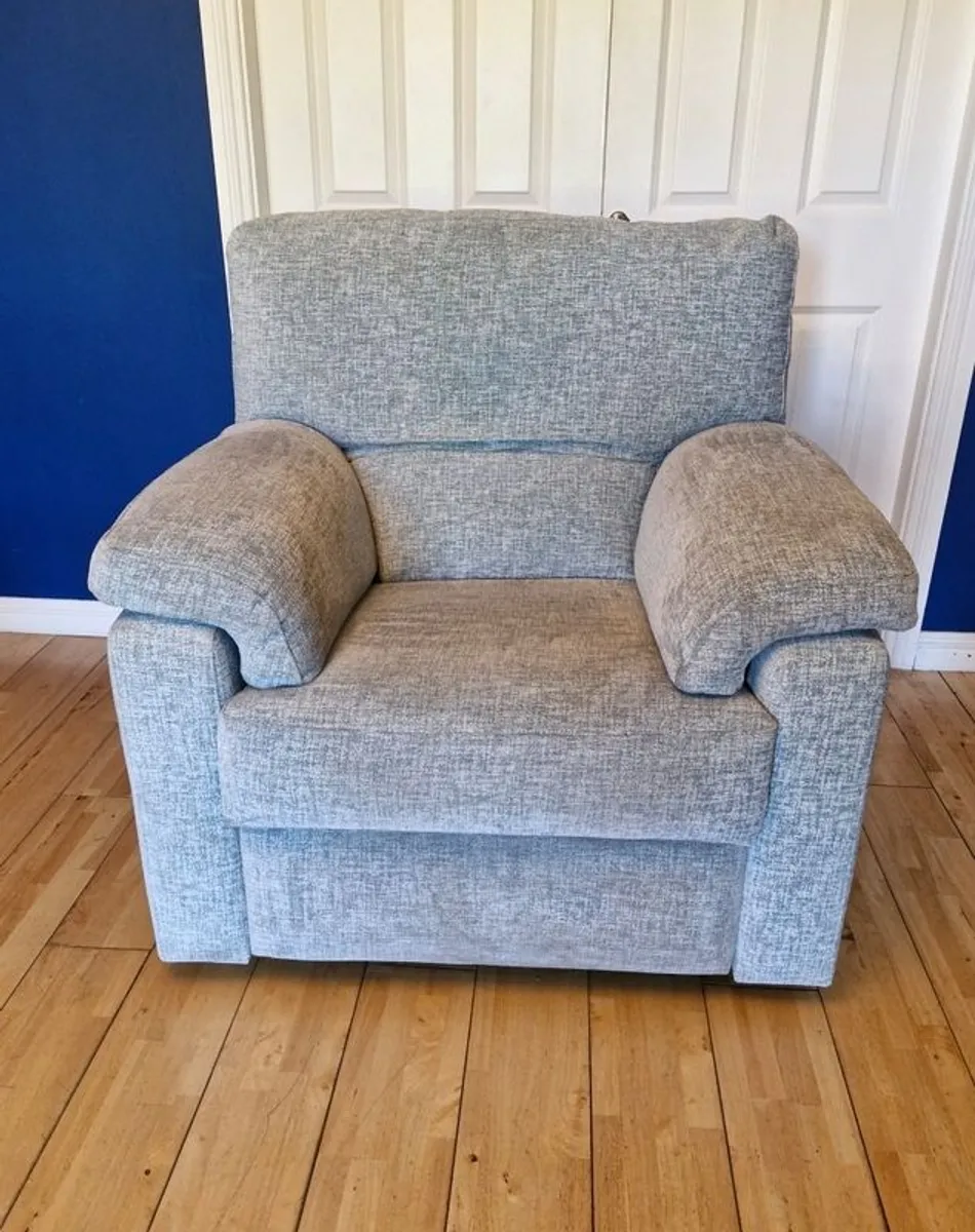 Sofa & Recliner Set - Image 1