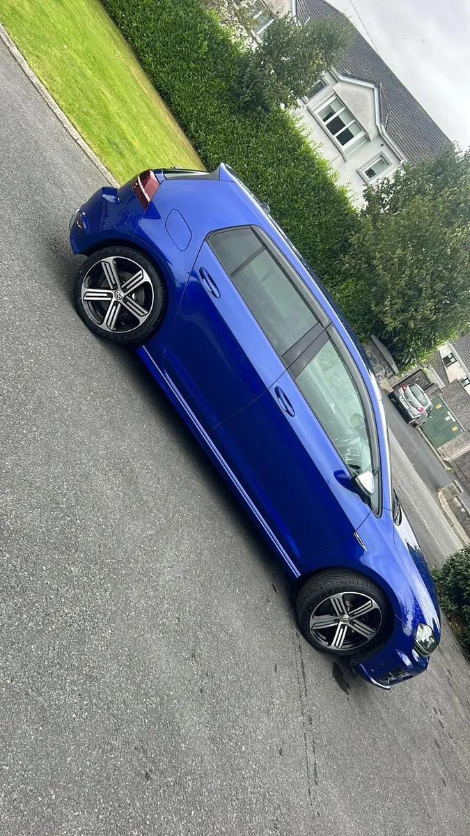2016 Golf R - Image 4
