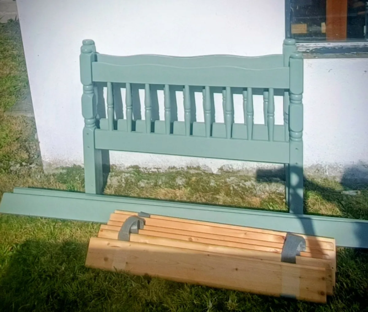 Single bed frame