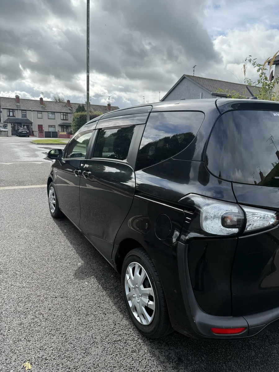 Toyota Sienta 2016 - 7 Seater - Image 3