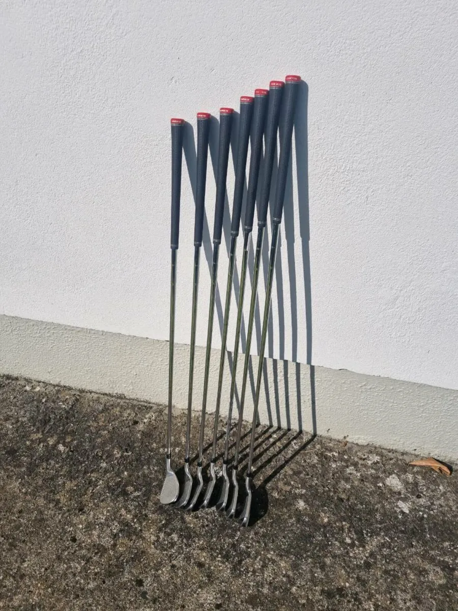 L.H.Taylormade stealth golf clubs. - Image 3