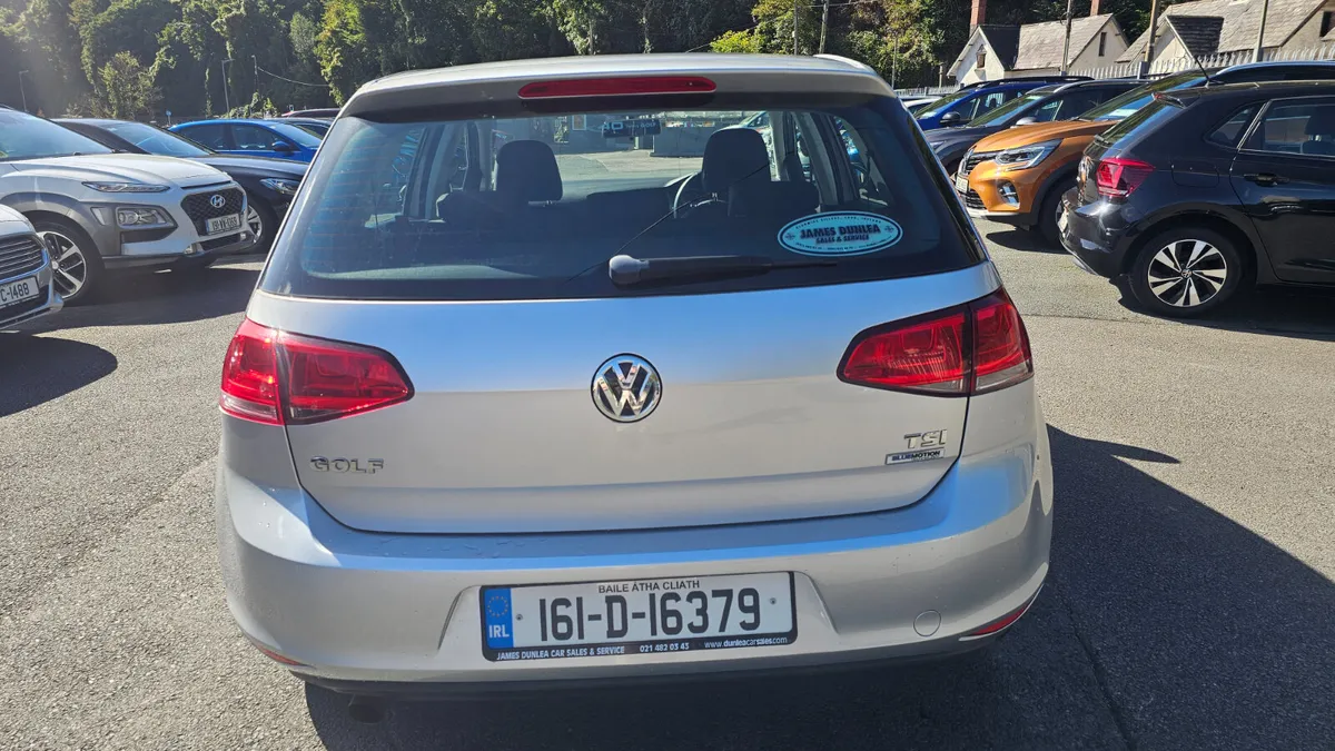 Volkswagen Golf 2016 1.2 TSI AUTOMATIC - Image 3