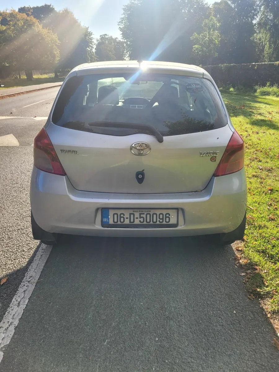 Toyota Yaris 2006 - Image 2