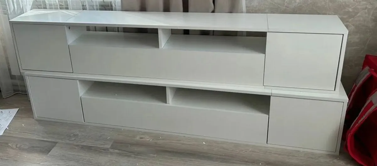 TV stand - Image 2