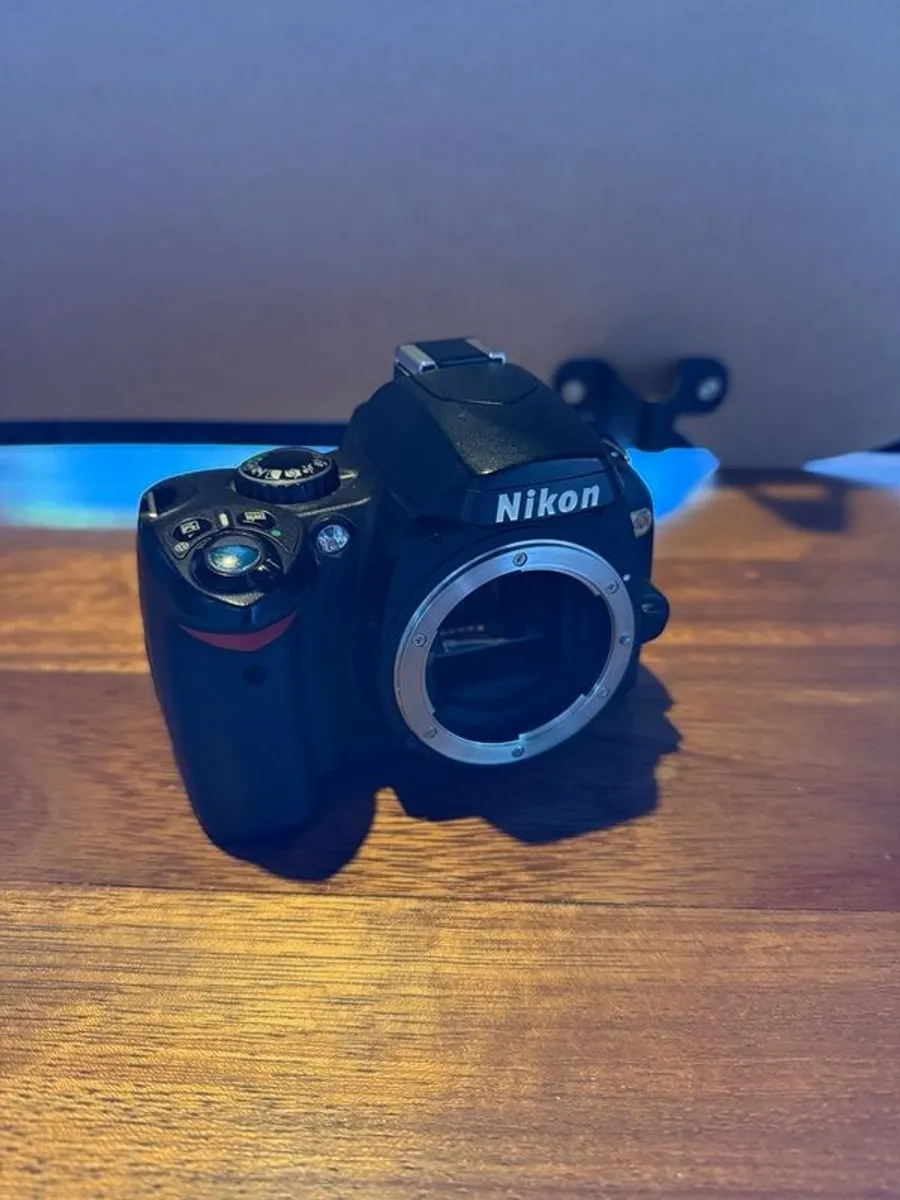 Nikon D40X (DSLR Digital Camera) - Image 2
