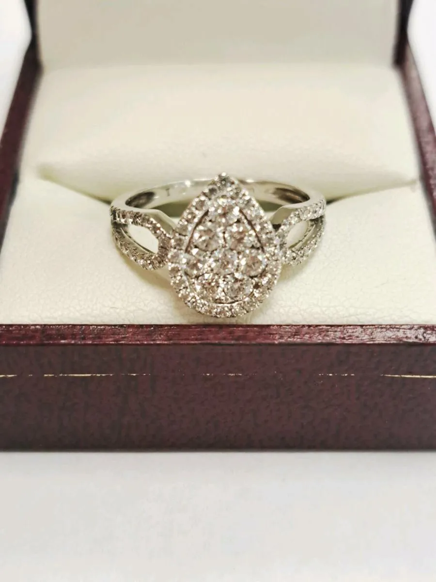 18K White Gold Diamond Ring 18CT - Image 1