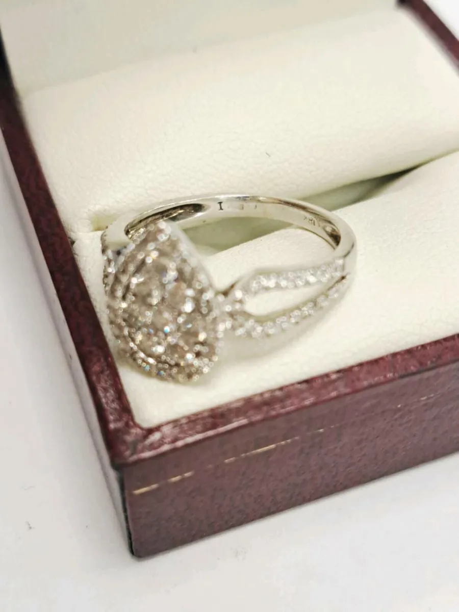 18K White Gold Diamond Ring 18CT - Image 2