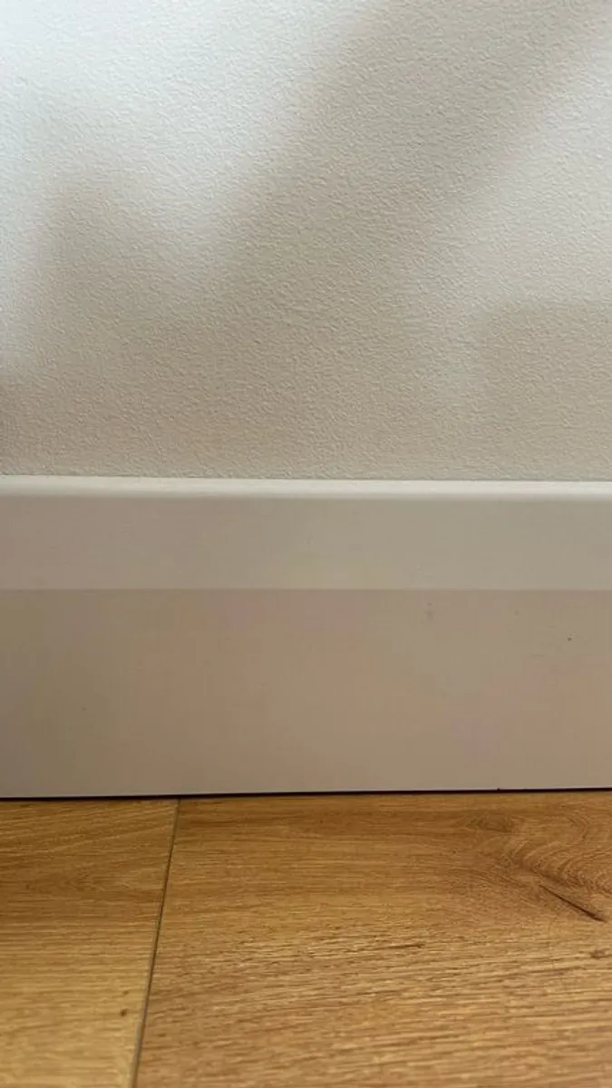White skirting & scotia - Image 1