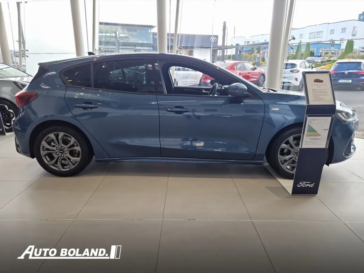 Ford Focus St-line 1.0l 125PS Mhev - Image 3