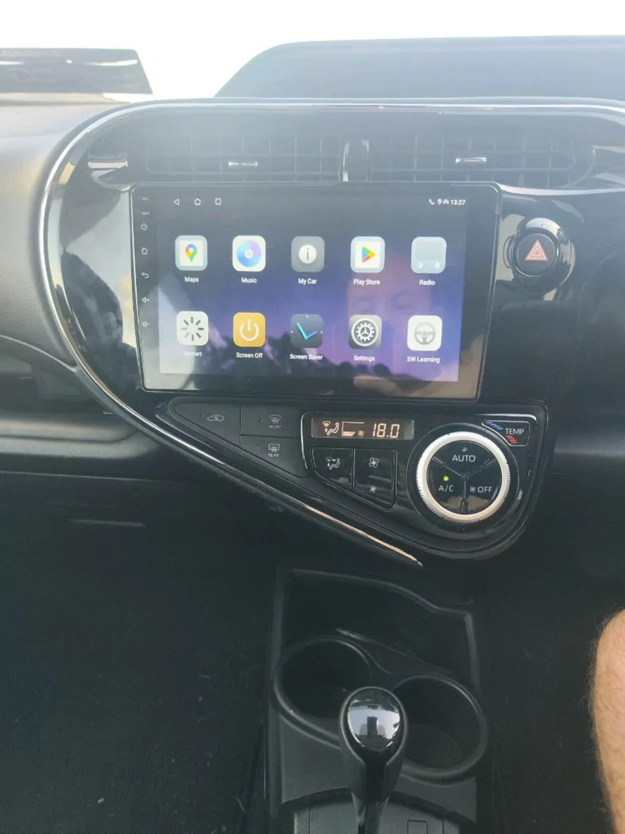 2019 Toyota Aqua Hybrid automatic NCT07-27 - Image 4