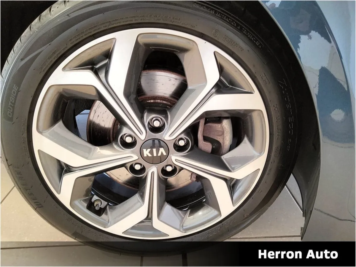 Kia Ceed SW 1.6 Phev Auto - Image 4