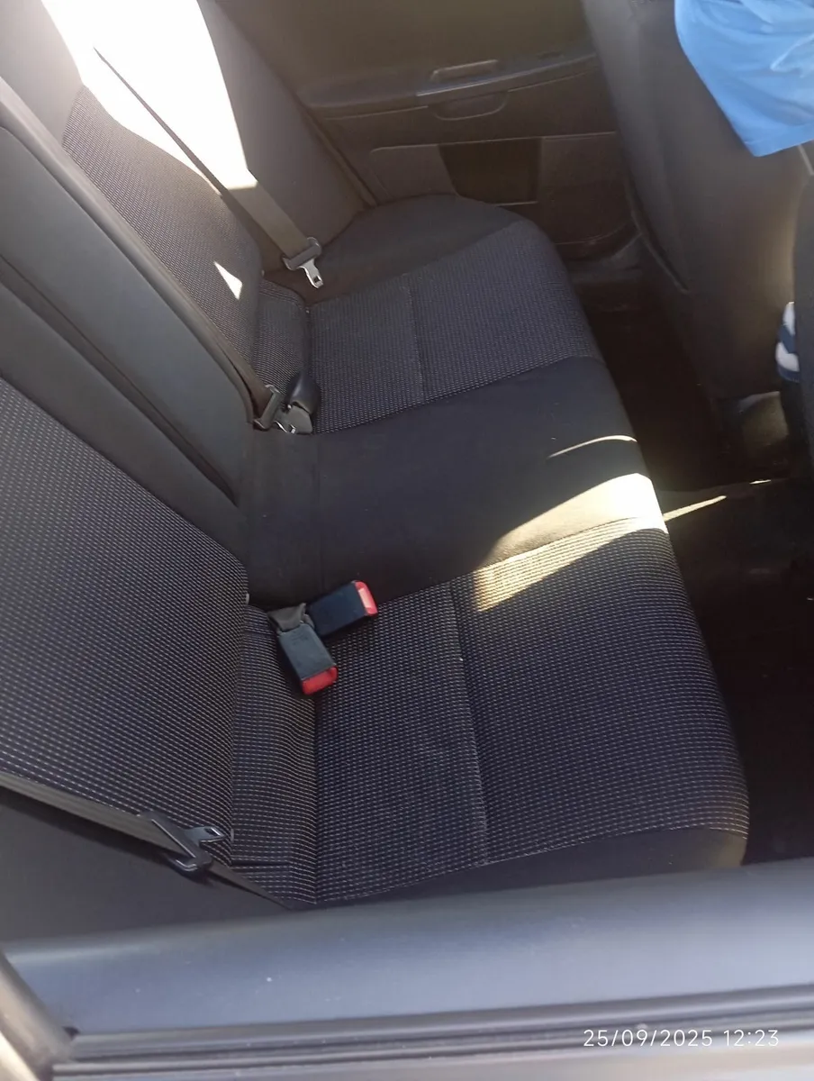 Mitsubishi Lancer 2012 - Image 3