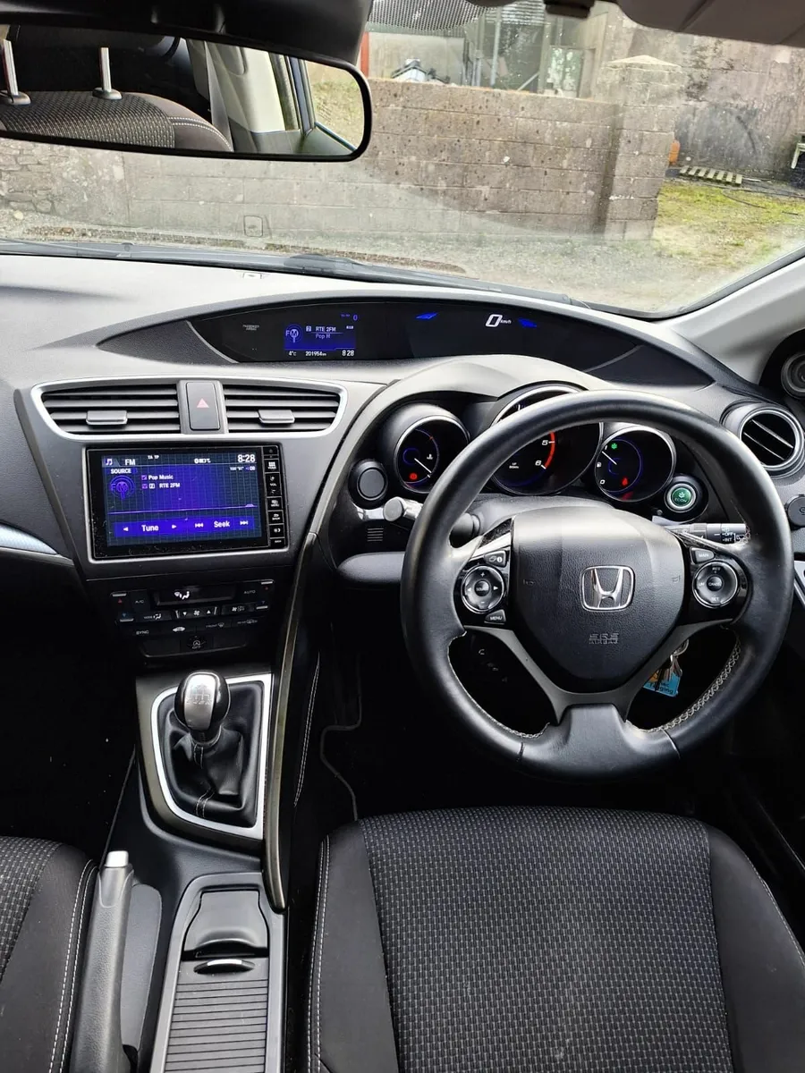 Honda Civic 2015 for sale. Price Drop!! - Image 3