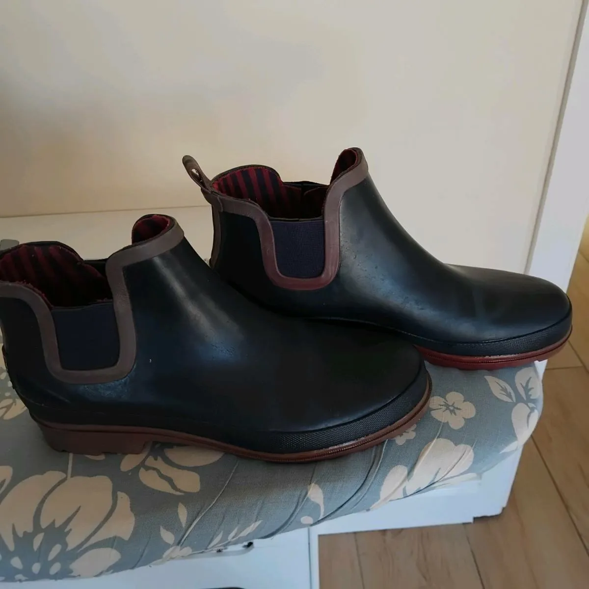 Boots - Image 1