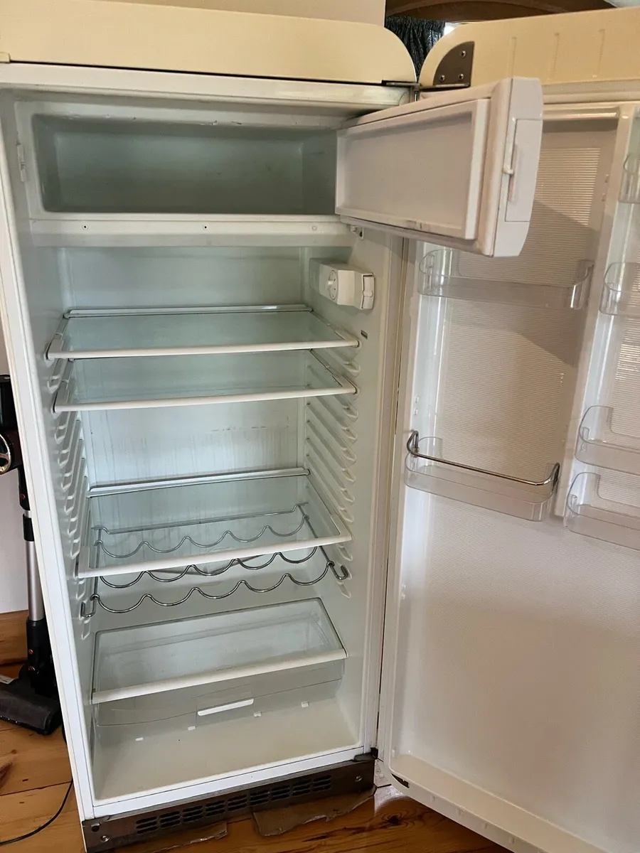 Cream Smeg Fridge with Freezer Box - Image 4