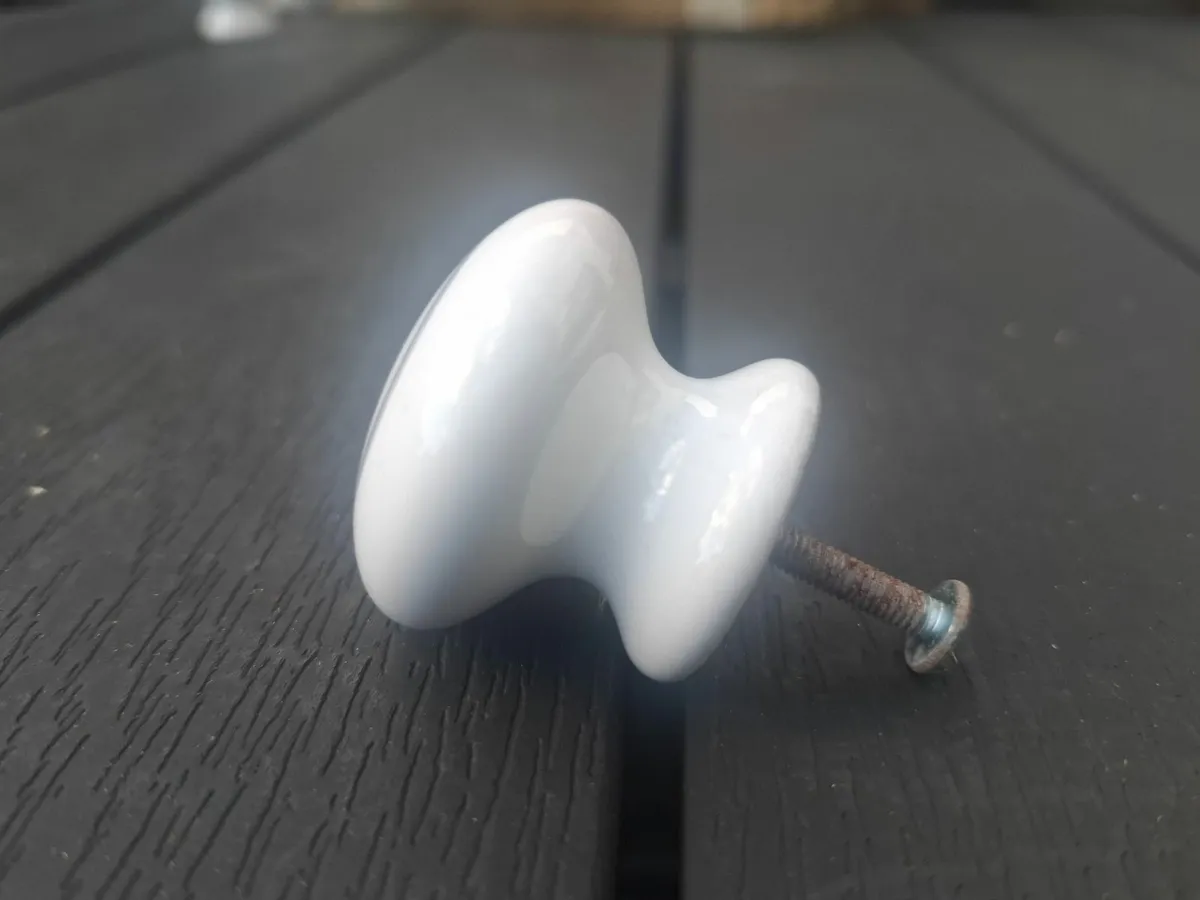 Knobs (porcelain) - Image 3