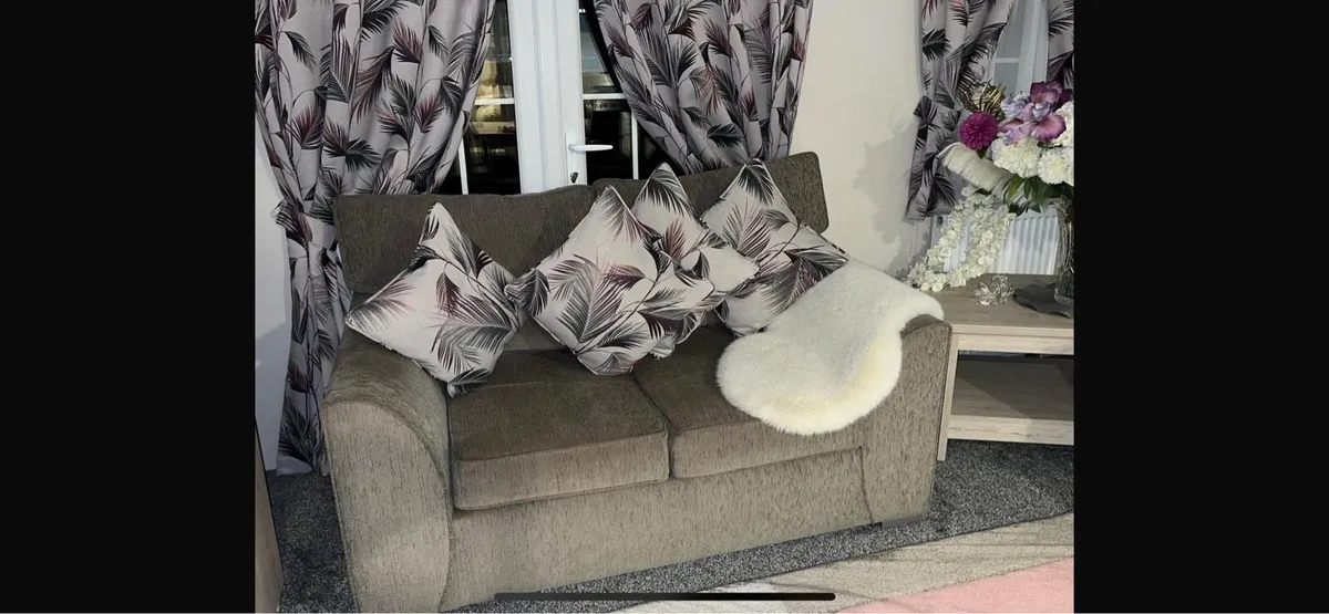 Sofa - Image 2