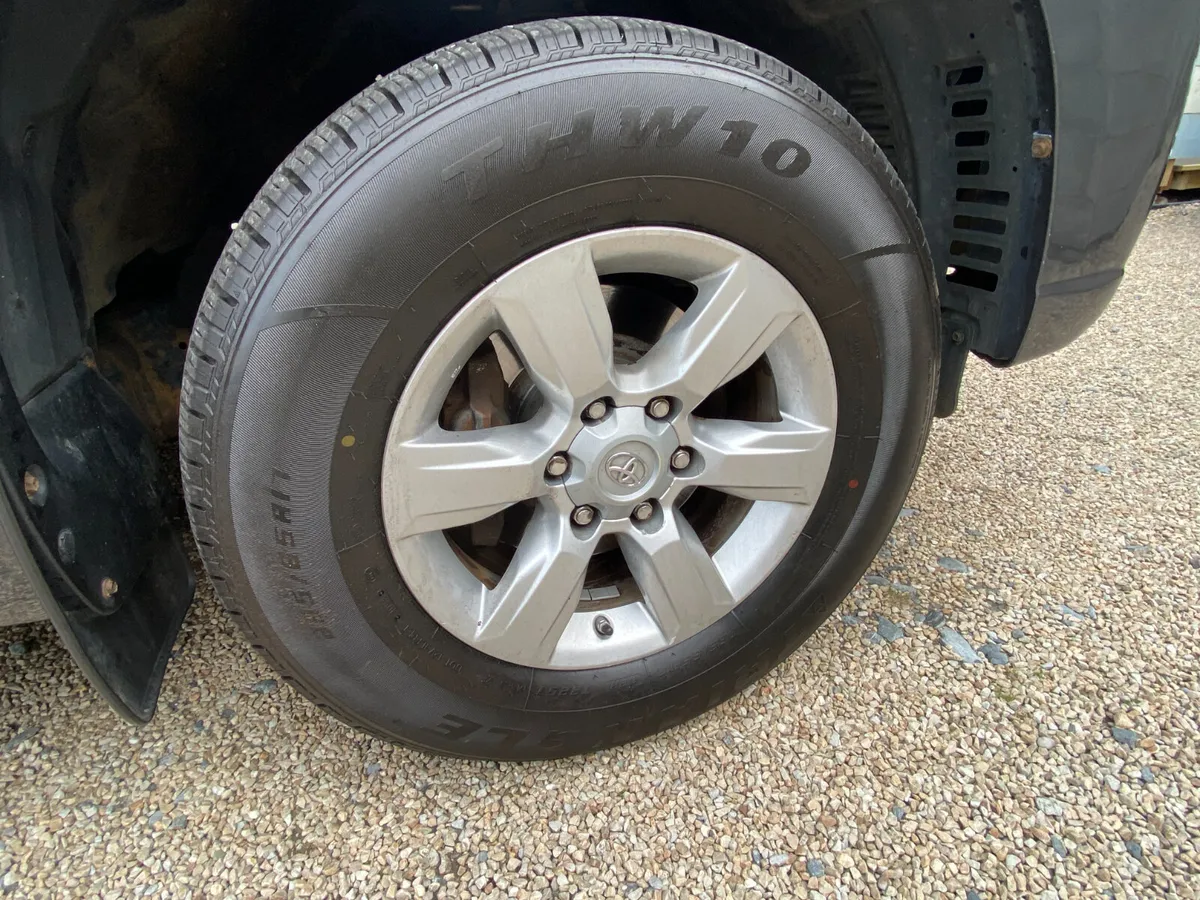 Toyota Land Cruiser 2014 - Image 3