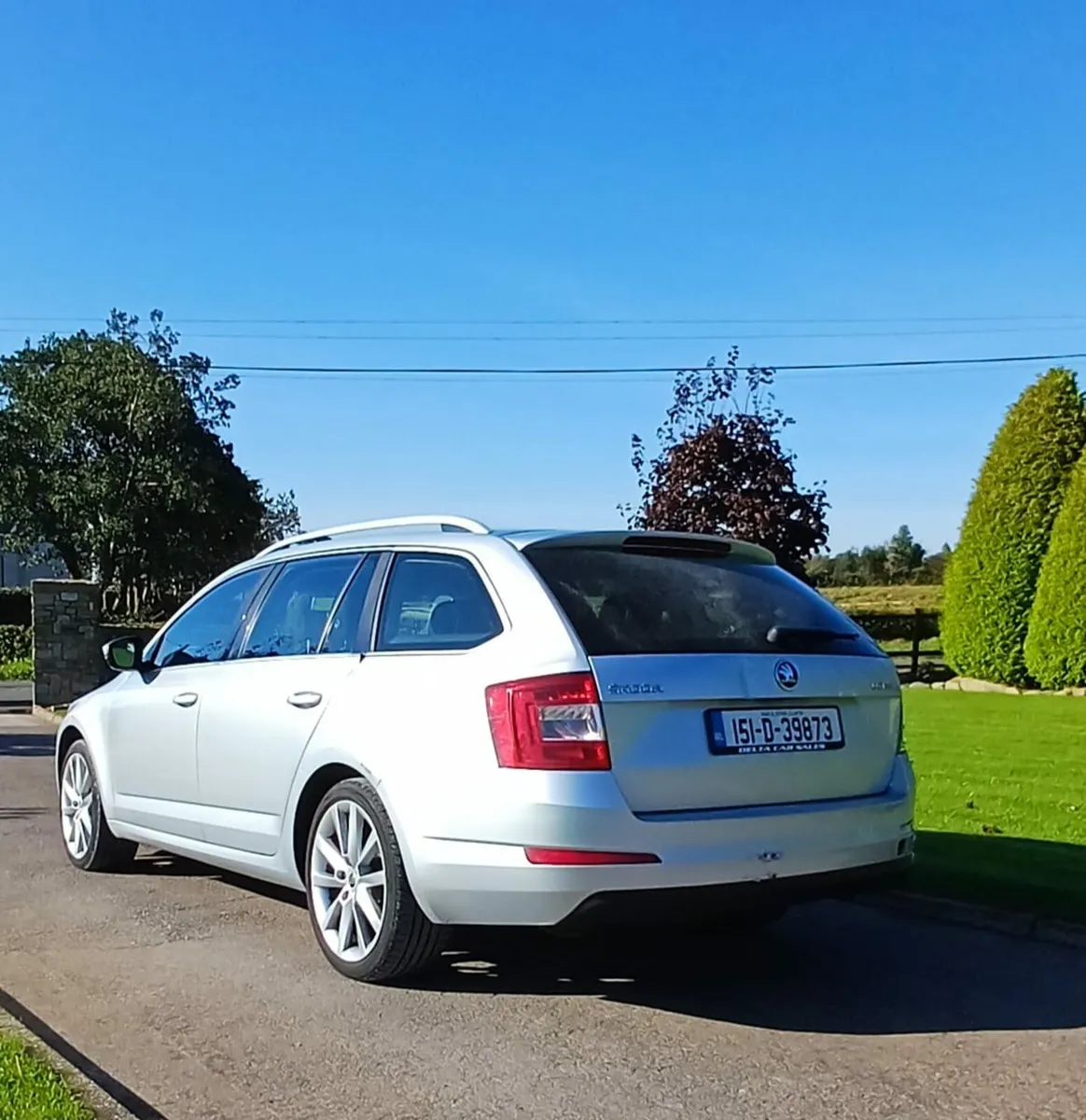 2015 Skoda Octavia Estate 2.0TDI NCT + TAX - Image 4