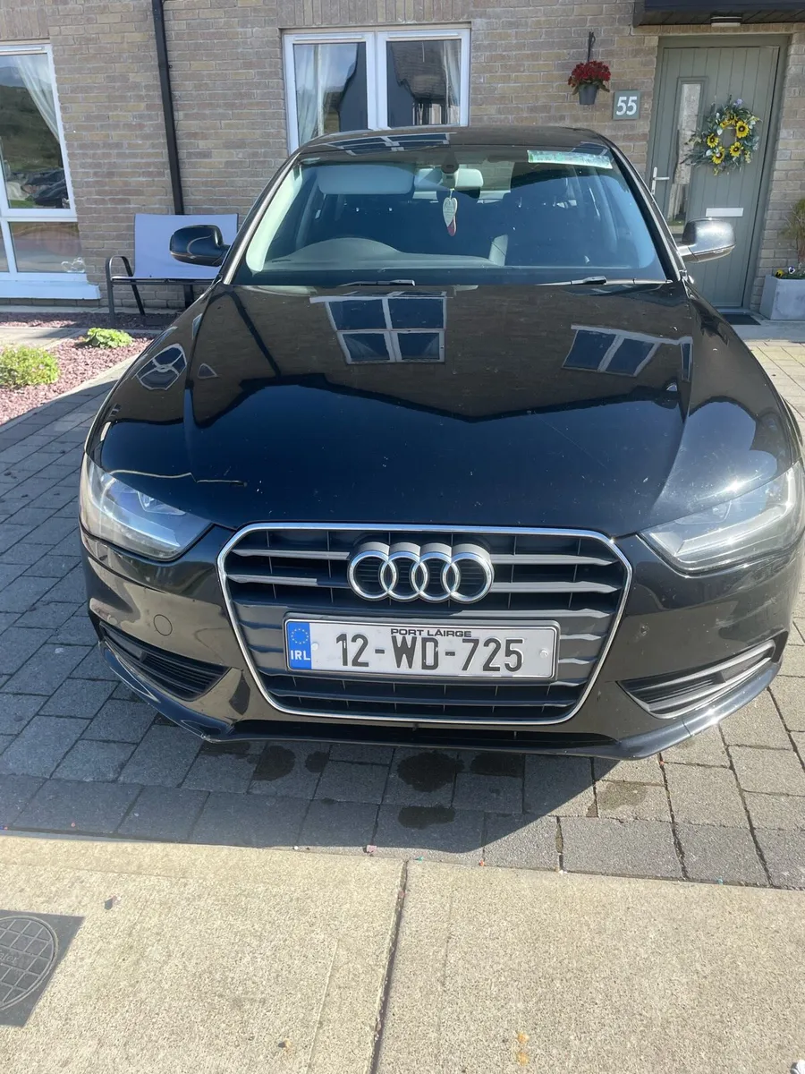 12 AUDI A4 - Image 1