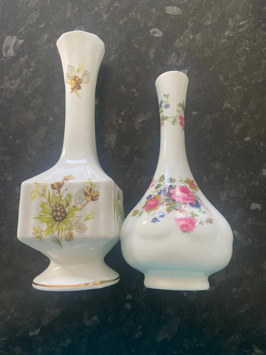 Royal Tara and Kirsty Jane China Vases - Image 1