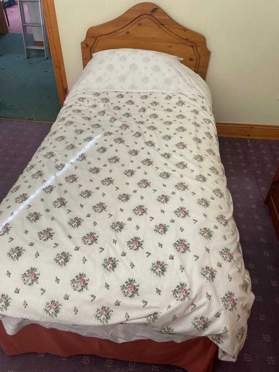 Single bed with headboard - Image 2
