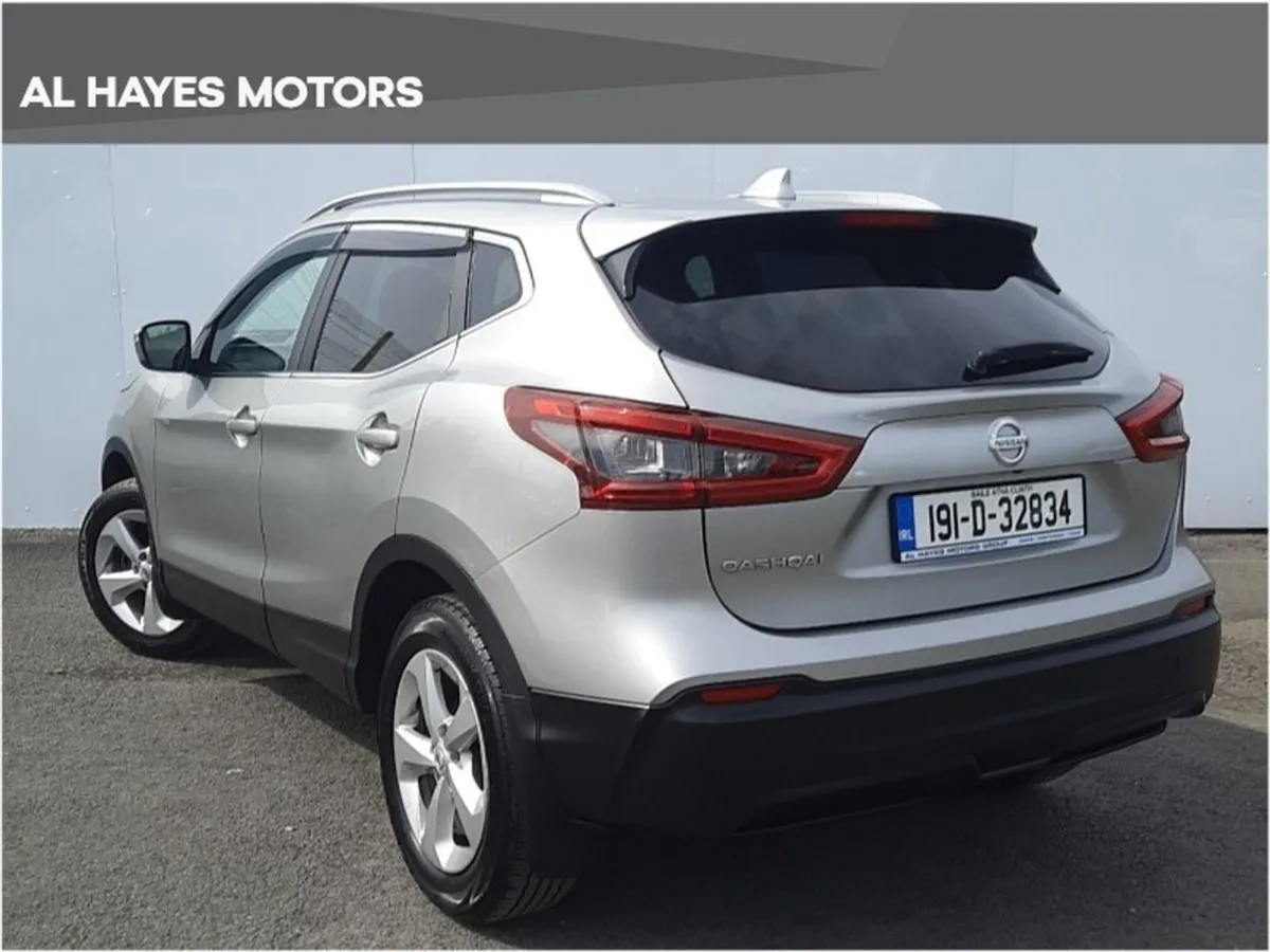 Nissan QASHQAI  automatic 1.5 DSL SV - Image 3