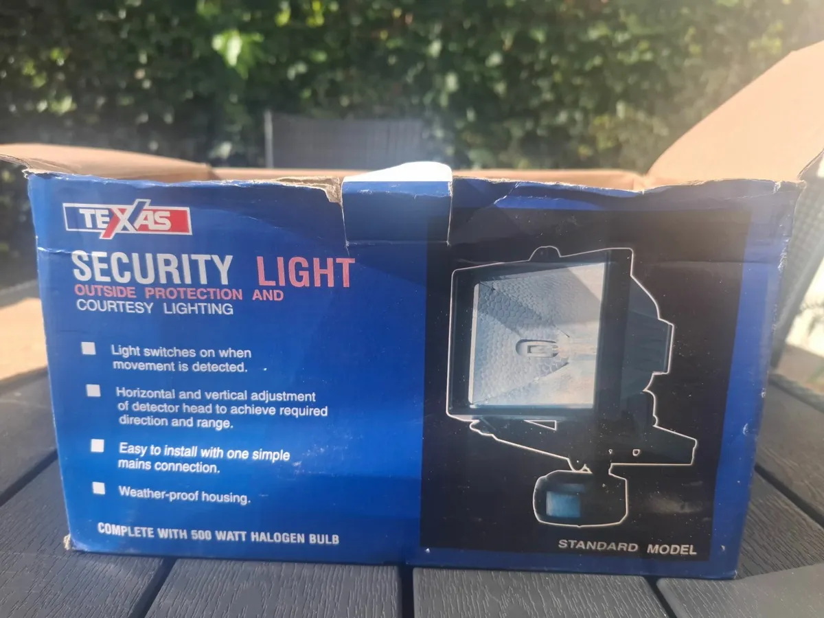 Security light - Image 1