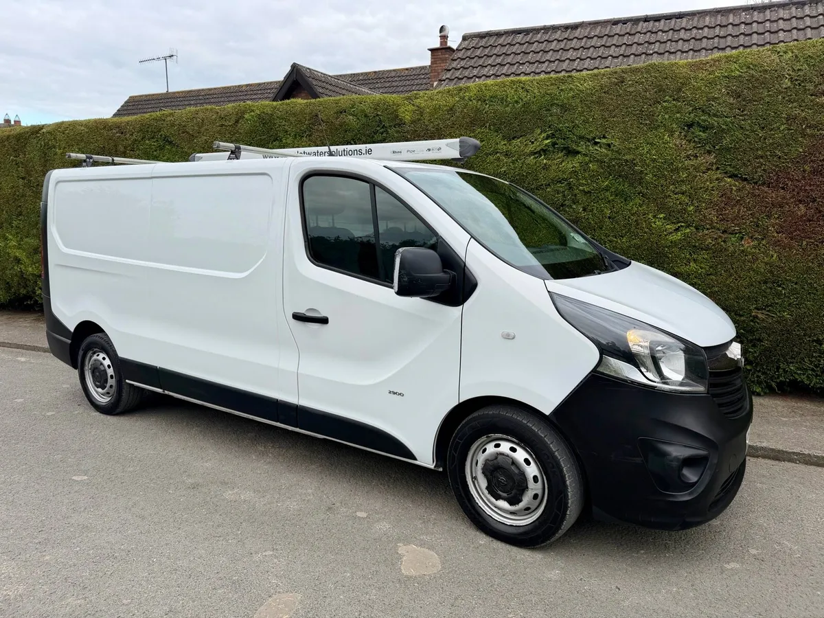2017 Opel Vivaro LWB Low kilometres - Image 2
