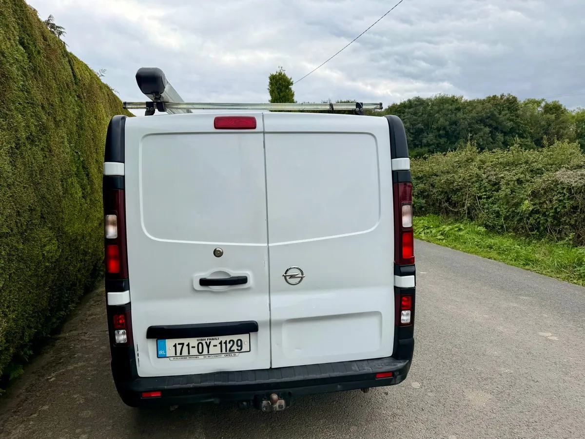 2017 Opel Vivaro LWB Low kilometres - Image 4