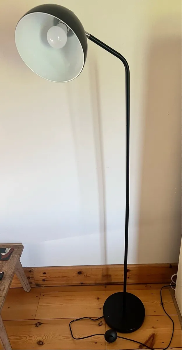 Black Metal Floor Lamp - Image 2