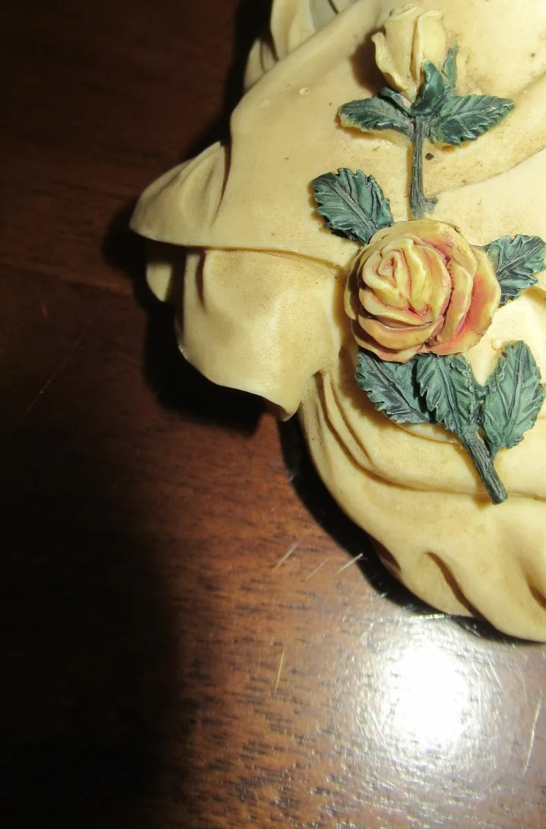 vintage violin fiddle ornment figurine cottage art - Image 3